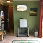 Bed & Breakfast Feher Hattyu Panzio 4*