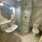 Feher Hattyu Panzio Bed & Breakfast 4*