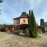 Bed & Breakfast Feher Hattyu Panzio