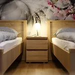 Bed & Breakfast Feher Hattyu Panzio Oroshaza