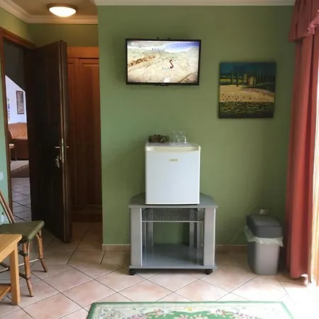 Panzió Fehér Hattyú Panzió 4*