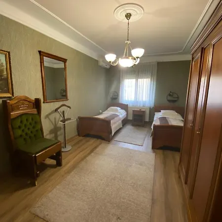 Fehér Hattyú Panzió Orosháza