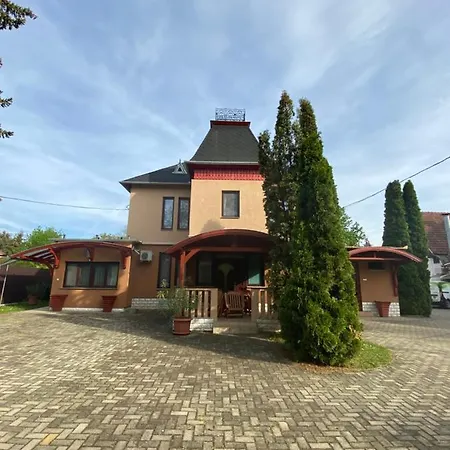 Nocleg ze śniadaniem Feher Hattyu Panzio