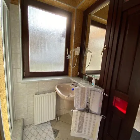 Feher Hattyu Panzio Bed & Breakfast