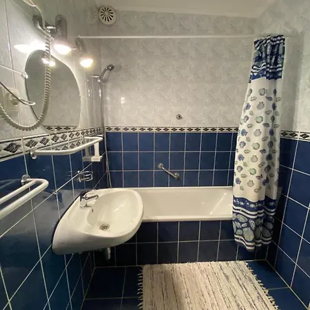 Bed & Breakfast Feher Hattyu Panzio 4*