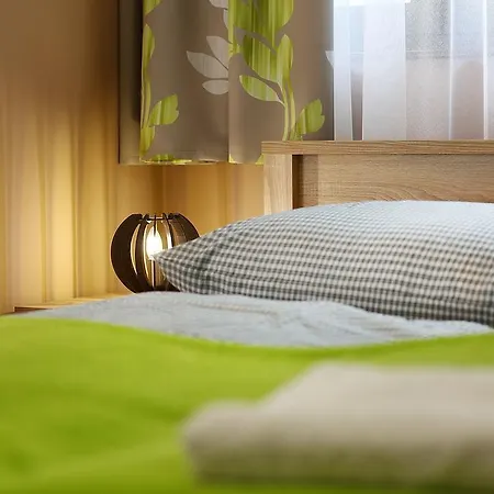 Fehér Hattyú Panzió 4* Orosháza