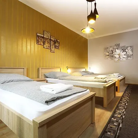 Fehér Hattyú Panzió Panzió