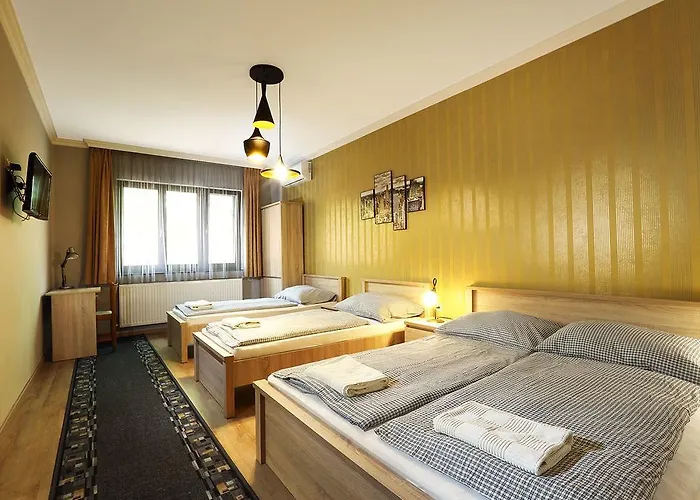 Nocleg ze śniadaniem Feher Hattyu Panzio 4*